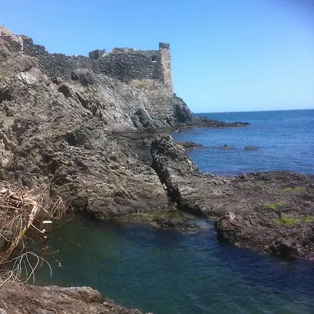 Apartment Un Balcon Sur La Port Vendres